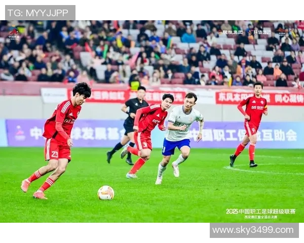 西安足球队在最新足球状态排行榜中荣登第八名展现出强劲实力与潜力 西安足球队在最新足球状态排行榜中荣登第八名展现出强劲实力与潜力