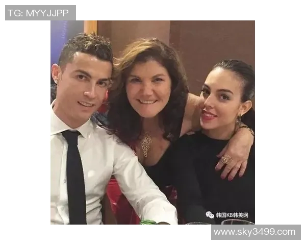 足球明星的公主女友背后的爱情故事与奢华生活揭秘